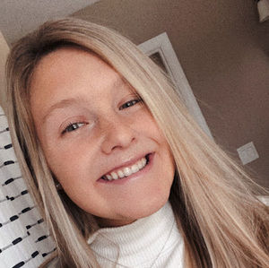 Meet your Posher, Rebecca